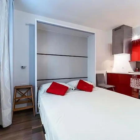 Ponte Vecchio Flat *